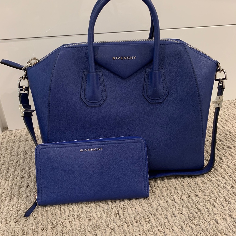Auth givenchy